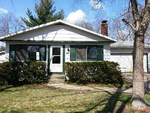 1st image of 3325 New England Dr