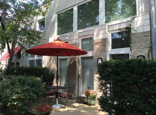 1300 W Altgeld St, Chicago, IL 60614