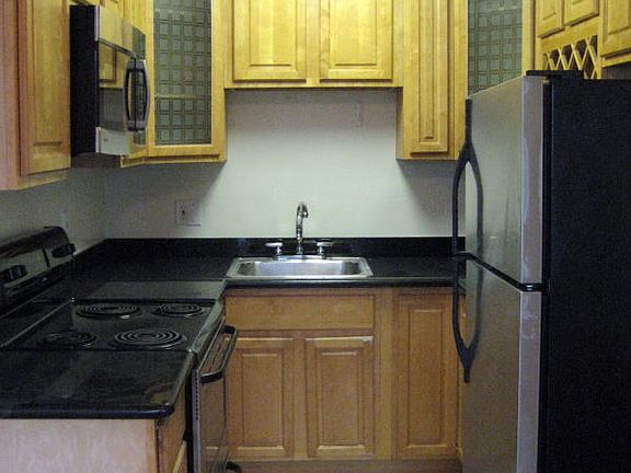 5th image of 1445 Lake St APT 203