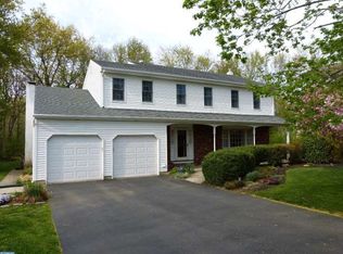 7 Clarion Ct, Hamilton, NJ 08690