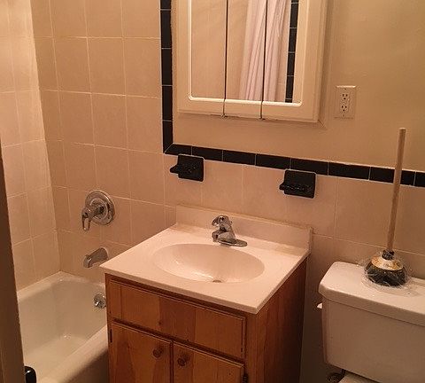 4th image of 16633 89th Ave APT 12L