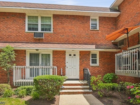 39 Harrison Ave APT 17