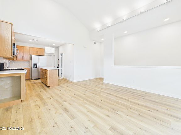 5th image of 1120 S Washington St #102&202