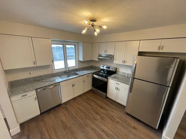 7350 Eisenhower Dr Unit 6, Youngstown, OH 44512
