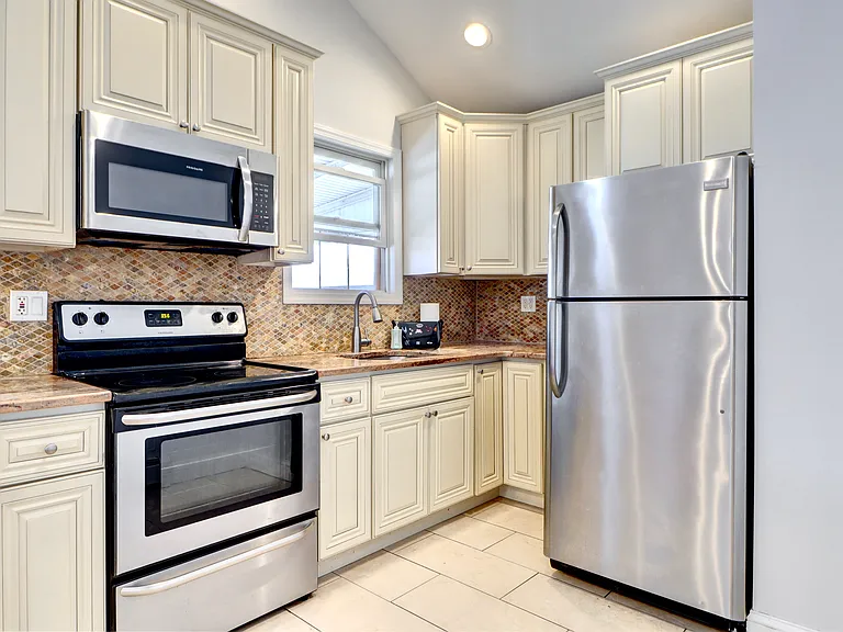605 Meacham Ave #2 — Photo 2