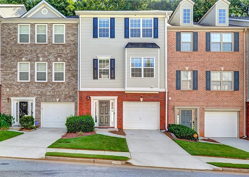 1st image of 537 Lantern Wood Dr