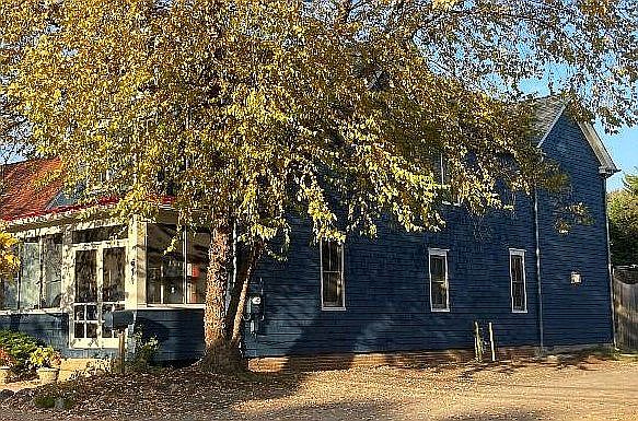2nd image of 514 Chesapeake Ave