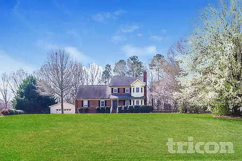 2201 Fox Hunt Dr Photo 1