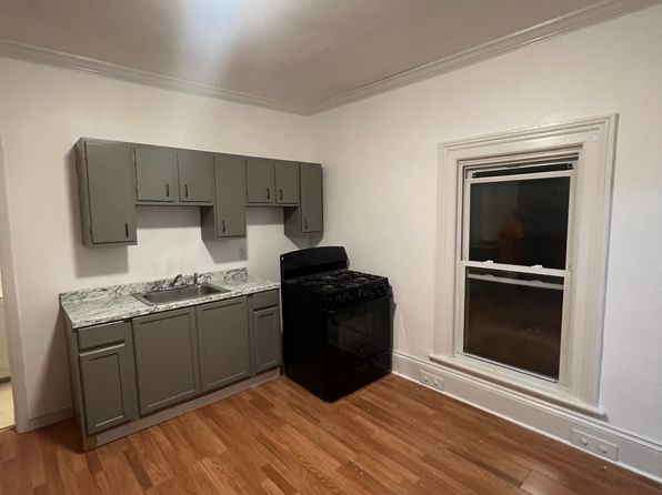 86 Maplewood Ave #2