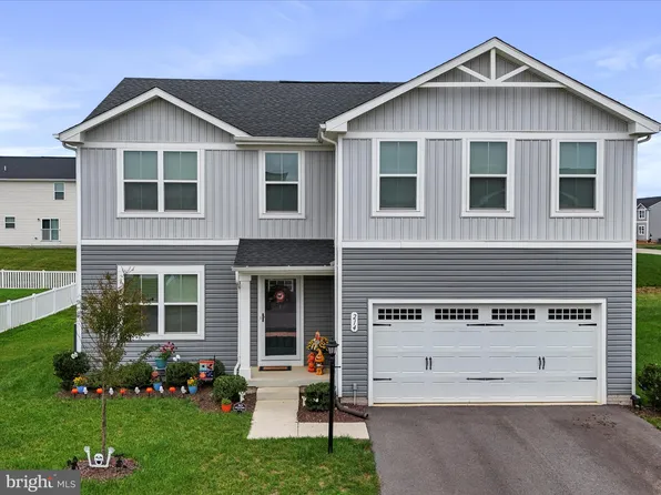 214 Otero Ln, Hedgesville, WV 25427