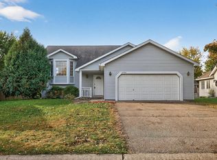 14786 Hallmark Dr, Apple Valley, MN 55124