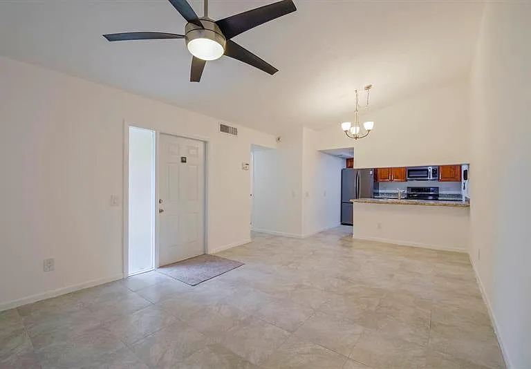 661 Waterside Dr — Photo 18
