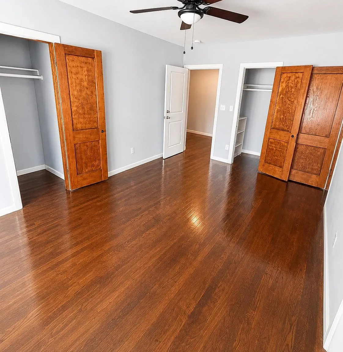 1 bed, 1.0 bath, 600 sqft, $900 — Photo 2