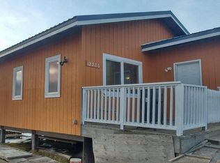 12386 Cakeatter Rd, Barrow, AK 99723