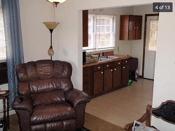 5th image of 1160 Twelve Oaks Cir