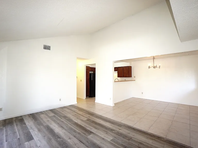 1190 S Winery Ave #245 — Photo 5