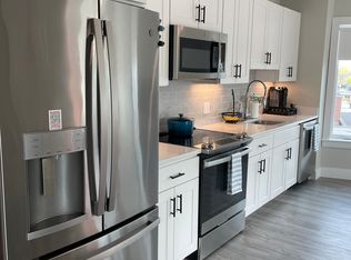 210 Old Colony Ave #8, Boston, MA 02127