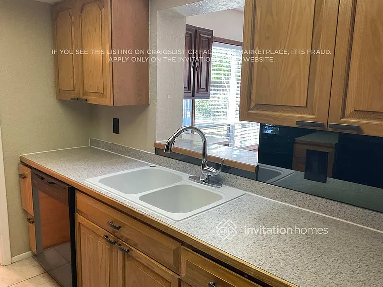 13353 Hacienda Dr — Photo 7