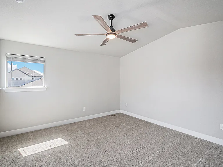 6019 Denys Dr — Photo 24