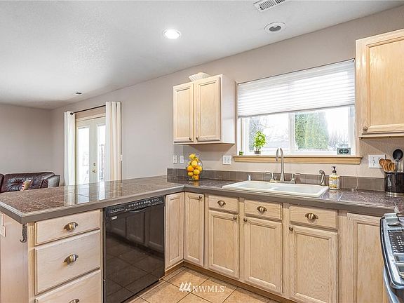 4th image of 5200 Holly Way