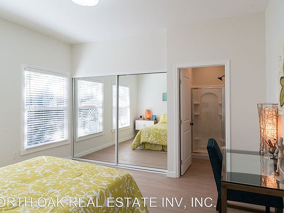 4th image of 324 N New Hampshire Ave #4