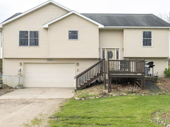 3460 Lake Ridge Ln, Allegan, MI 49010