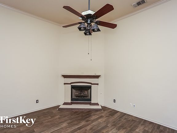 2nd image of 14413 Artesia Ct
