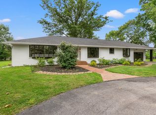 720 Delong Rd, Lexington, KY 40515