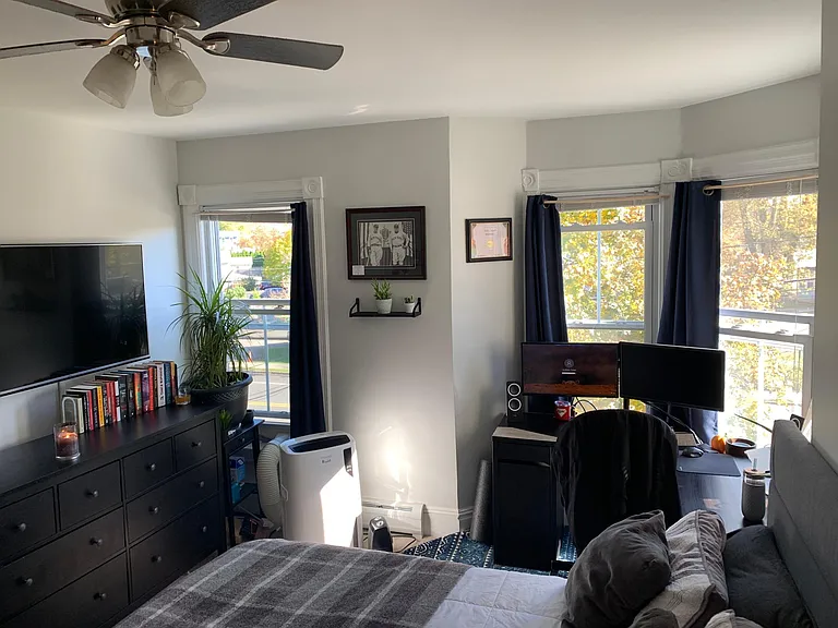 38 Mills St #2 — Photo 5