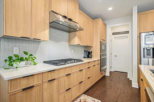 214 Iris Ln Photo 1