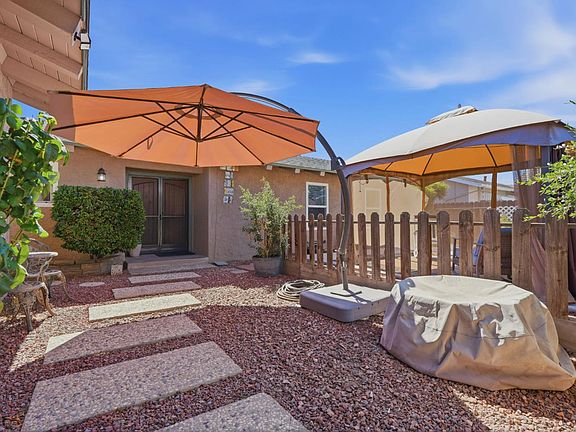 5th image of 896 N Mahaleb St