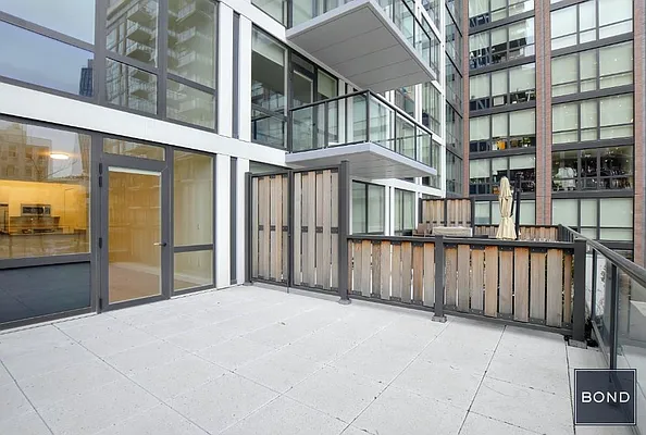 Rented by Bond New York | media 1