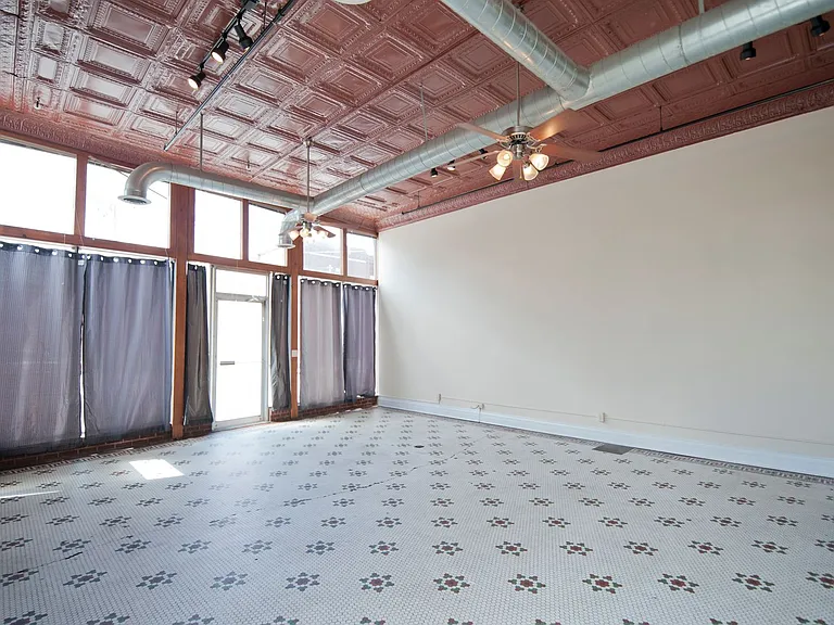 Palace Hotel Lofts — Photo 9