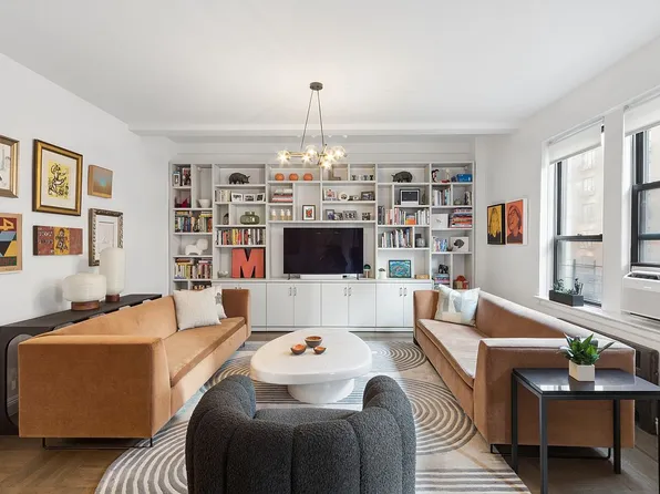 157 W 79th St #7, New York, NY 10024