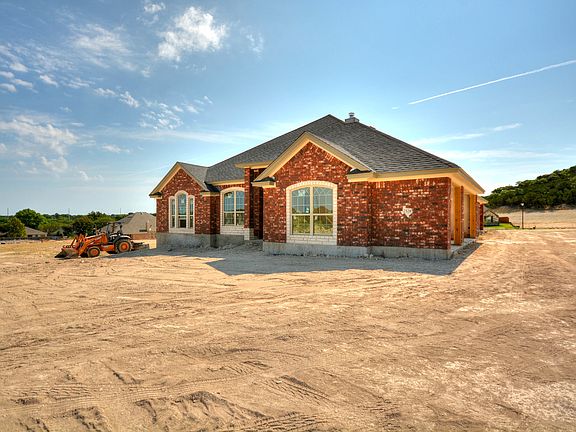 3rd image of 2528 Faux Pine Dr