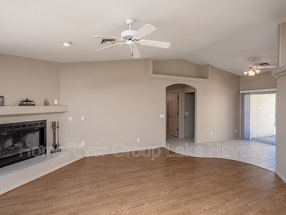 4th image of 3555 El Dorado Ave N