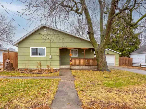 916 E Madison St, Washington, IA 52353