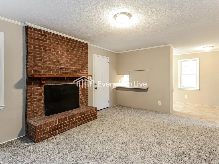 254 Chippewa Dr — Photo 3
