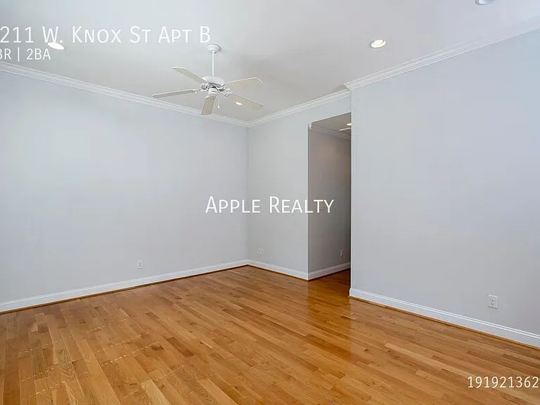 2211 W Knox St #B — Photo 6