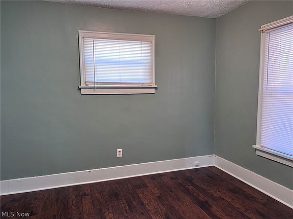 5th image of 1236 Arnold Ave