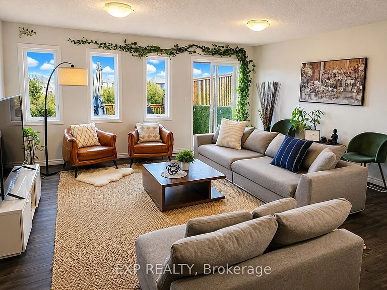 77 Hollybrook Trl — Photo 2