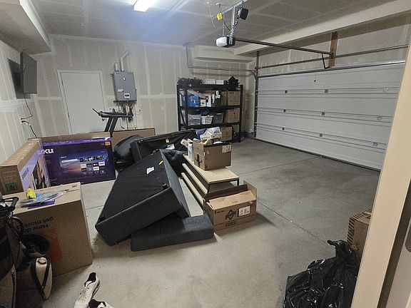 3rd image of 4244 Emerald Gate Ln