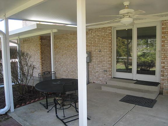 4th image of 141 Walnut Grove Dr
