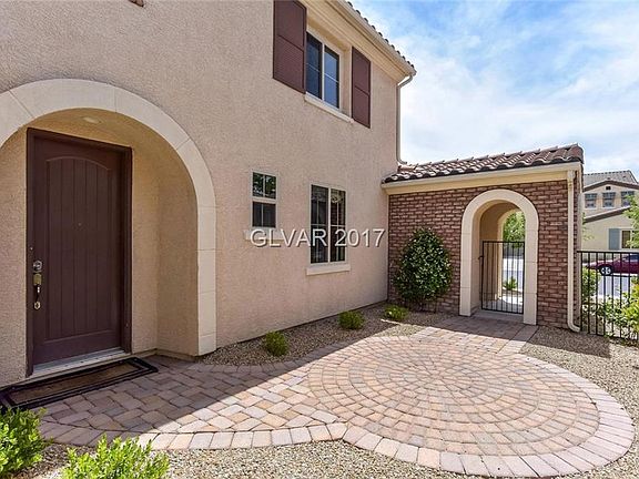 2nd image of 2012 Royal Gardens Pl