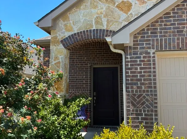 2729 Pease Dr, Forney, TX 75126
