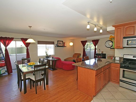 Kitchen & Dining Room