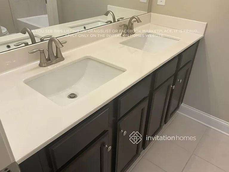 215 Caledonia Ct — Photo 17