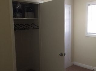 114 Williamsburg Ct APT C, Winston Salem, NC 27103