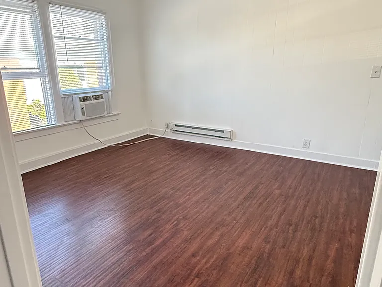10257 Santa Monica Blvd #13 — Photo 12