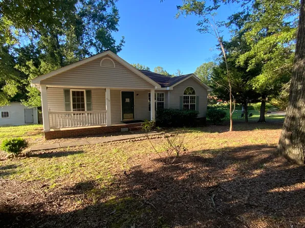 418 E Broad St, Ridgeway, SC 29130